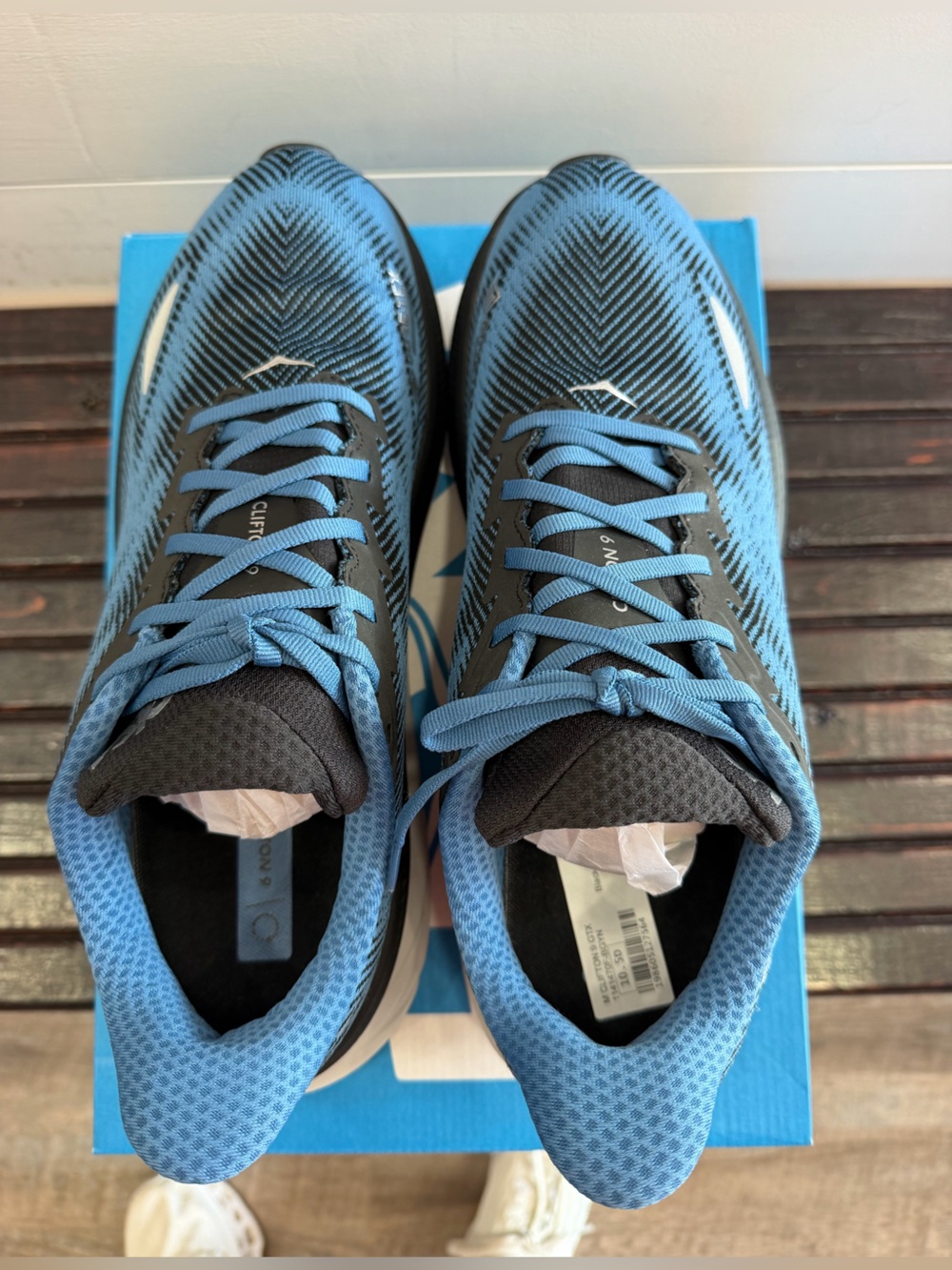 Mens Hoka Clifton 9 GTX - Picture 4 of 5